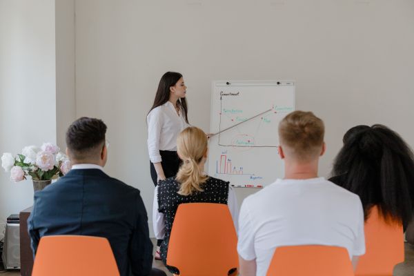 Quels sont les avantages des formations professionnelles courtes et intensives?